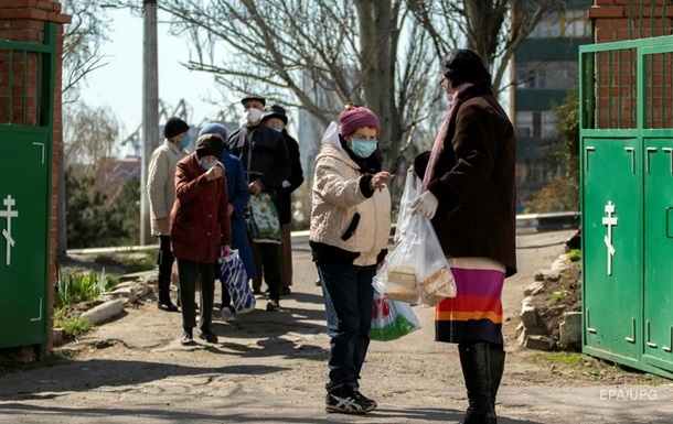 На Киевщине коронавирус подозревают почти у 600 человек
