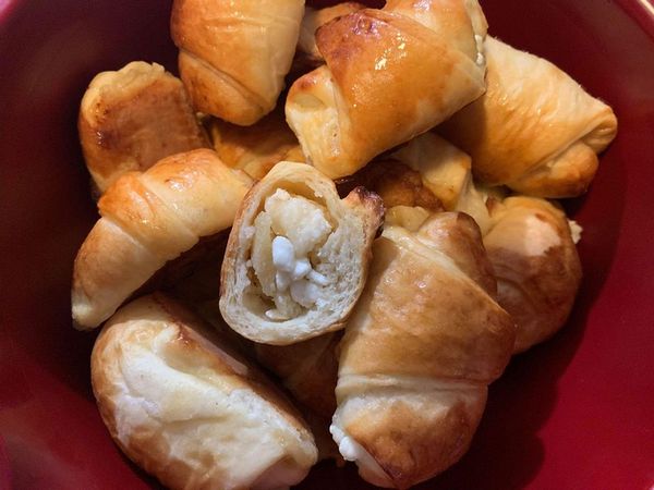 Очень вкусные пирожки и рогалики: легкие рецепты (фото) Очень вкусные пирожки и рогалики: легкие рецепты (фото)