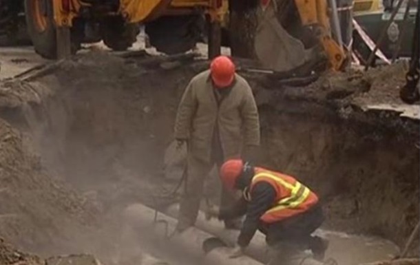 В Киеве начинают отключать горячую воду