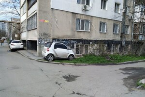 Я паркуюсь как: свежая фотоподборка наглых водителей в Одессе