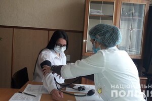 Борьба с Covid-19: в Одесской области массово вакцинируют спасателей и полицейских