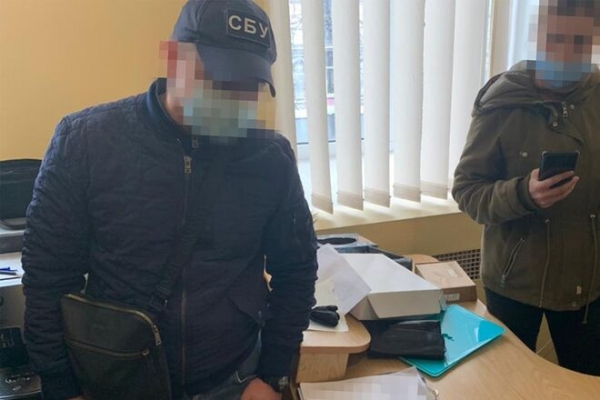 
                                                                        СБУ заводит дела за конвертацию криптовалют: накрыли обменник и изъяли 800 кг серебра
                                                                                                                                                                                                                    