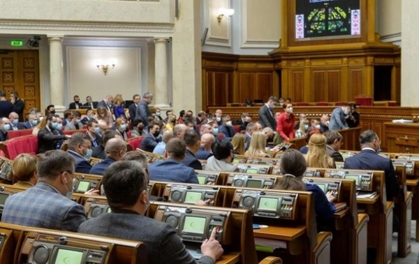 СНБО введет санкции против пяти нардепов - СМИ