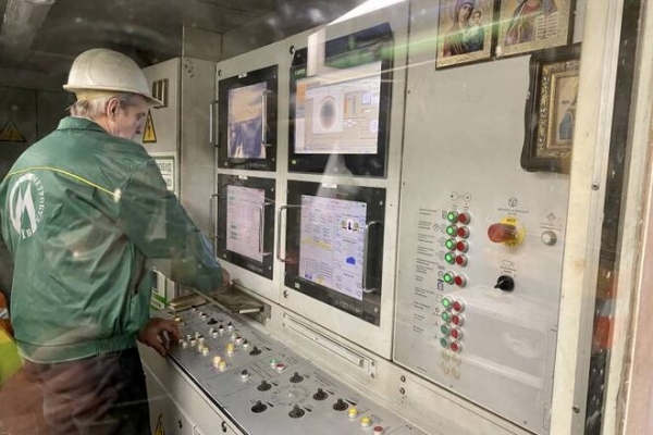 
                                                                        Строители метро на Виноградарь анонсировали пикет офиса "Аккордбанка" в Киеве
                                                                                                                                                                                                                    