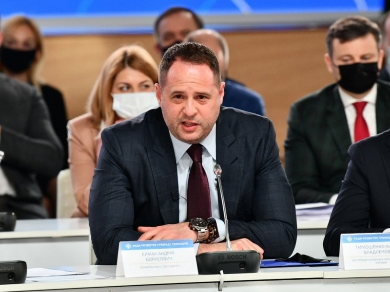 «Багато хто з ключових представників команди Зеленського не відповідають викликам, з якими зіткнулася Україна», — Ігор Новіков