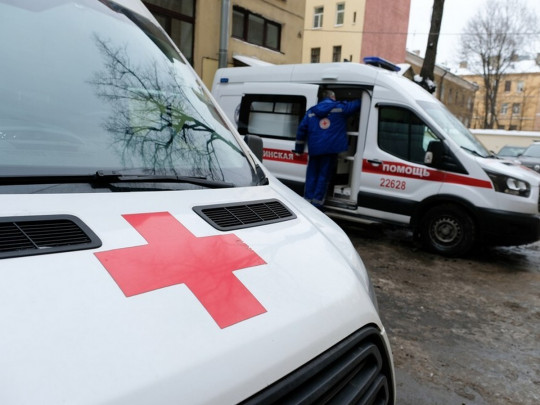 Пригостили в дітсадку «смаколиком»: семирічна дівчинка потрапила до лікарні, отруївшись цукеркою з наркотиком