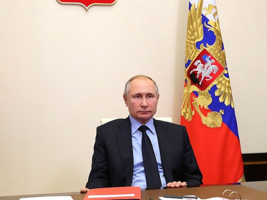 В Кремлі заявили про готовність Путіна сісти за стіл переговорів із Зеленським