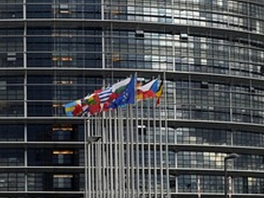 Європарламент закликав відмовитися від імпорту нафти та газу з Росії до ЄС