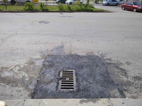 Пять чугунных решёток ливнёвки утащили с одесских дорог за ночь