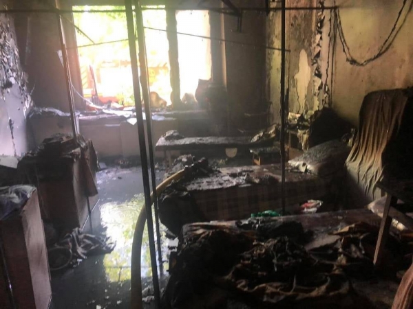 В 10-й больнице в Одессе произошел пожар: из здания эвакуировали 36 человек. Фото