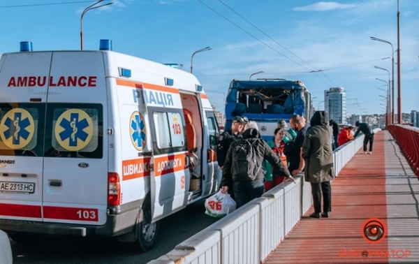В Днепре масштабное ДТП, шестеро пострадавших