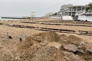 В Аркадии устанавливают гигантский настил: в чем суть задумки (обновлено)