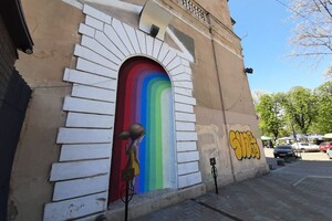 Яркий туннель: в Одессе французский художник нарисовал еще один рисунок