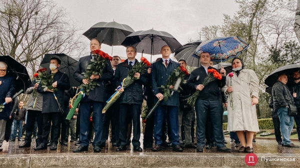 День памяти и примирения: как его отмечают в Одессе. Фоторепортаж