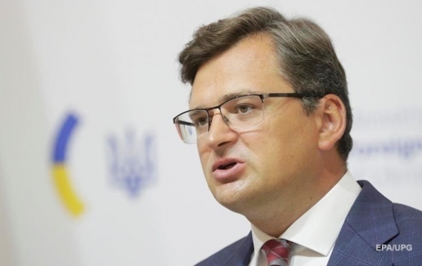 Кулеба: РФ перестала "бряцать оружием" у границ
