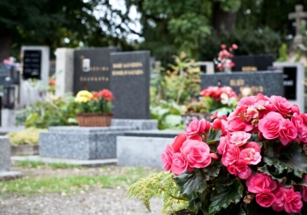 9 мая полиция ограничит движение возле одесских кладбищ: схемы 