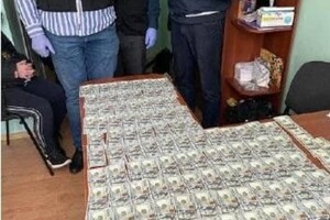 11 тысяч долларов за операцию на сердце: в Одессе поймали на взятке хирурга