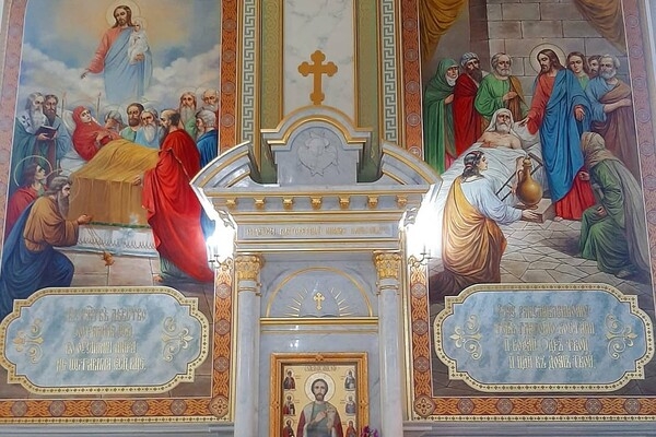 Освящение куличей и прибытие Благодатного огня: как одесситы отмечают Пасху