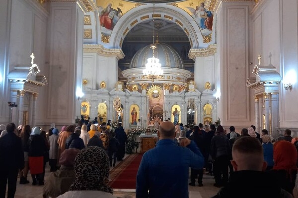 Освящение куличей и прибытие Благодатного огня: как одесситы отмечают Пасху