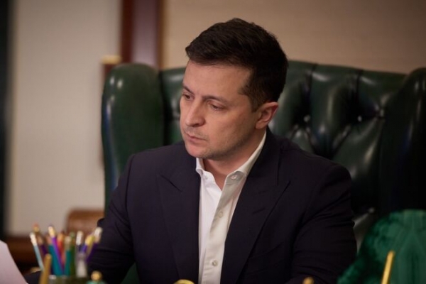 
                                                                        Чем больше Зеленский будет смещаться в нишу Порошенко, тем активнее его избиратели будут уходить к ОПЗЖ, – Хурсин
                                                                                                                                                                                                                    