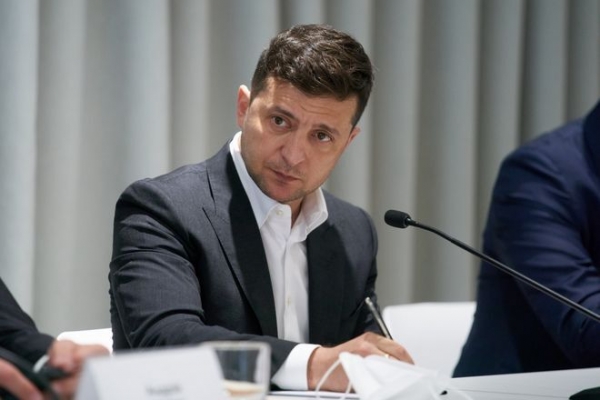 
                                                                        Зеленский подкупает экспертов СБУ наградами, чтобы те продолжили клеветать на Медведчука 
                                                                                                                                                                                                                    