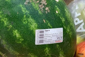 Конкуренция черешне за 700 гривен: в Одессе начали продавать арбузы