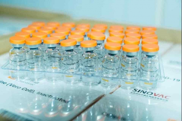 За один день в центрах массовой вакцинации Одессе прививку от COVID-19 получили более 1300 человек