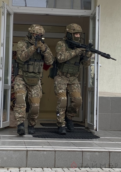 После трагедии в Казани в одесской гимназии учились ловить вооружённого террориста