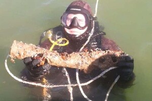 На затонувшем немецком судне: в Одесской области водолазы ищут боевые снаряды