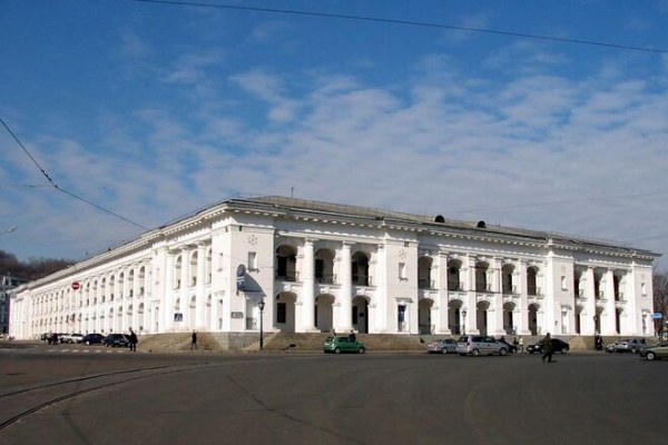 
                                                                        Названа дата, когда столичный Гостиный двор передадут Минкульту
                                                                                                                                                                                                                    