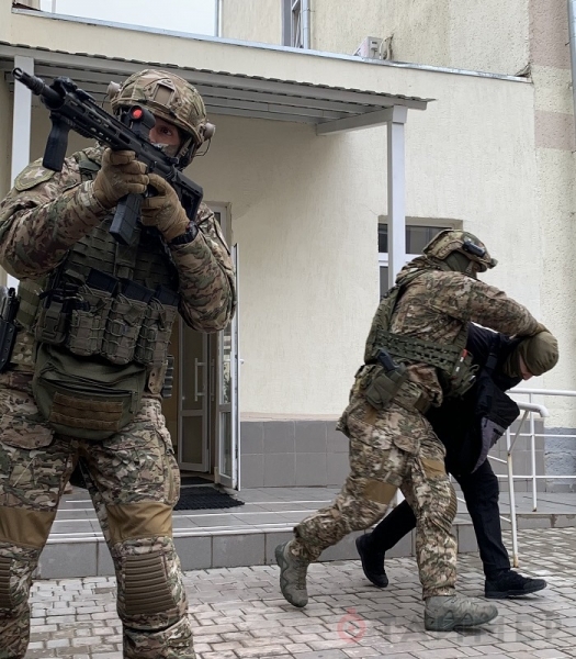 После трагедии в Казани в одесской гимназии учились ловить вооружённого террориста