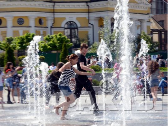 75-річний температурний рекорд побитий у Києві: синоптики обіцяють — буде ще спекотніше