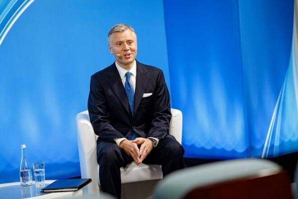 
                                                                        Набсовет Нафтогаза может рассмотреть вопрос об отстранении Витренко уже завтра
                                                                                                                                                                                                                    