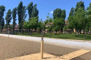 Укромное местечко: прогулка на пляж "Зерновой" в Одессе 