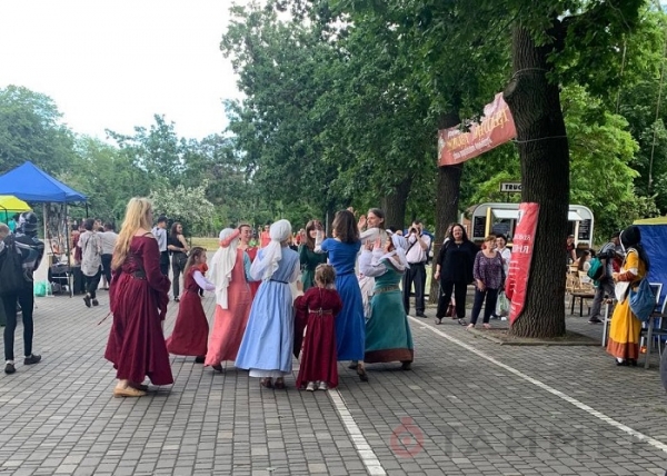 «Пороховая башня» в Одессе: средневековая еда и рыцарские поединки