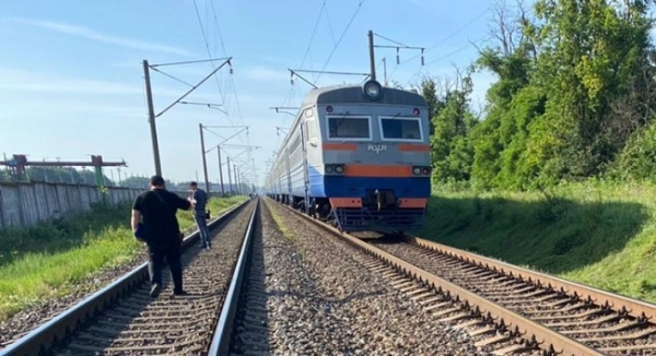 Женщина бросилась под поезд под Одессой