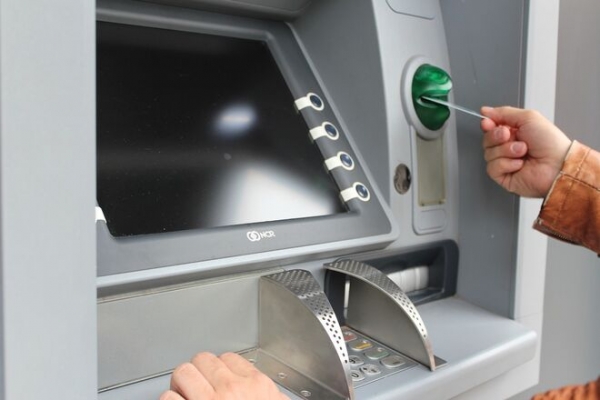 
                                                                        Составлен портрет украинского банка: сколько кредитов выдает и кто работает в штате
                                                                                                                                                                                                                    