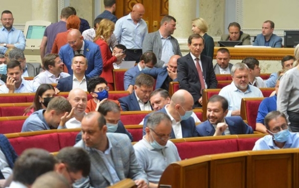 К ресурсному законопроекту подали 10 тысяч правок