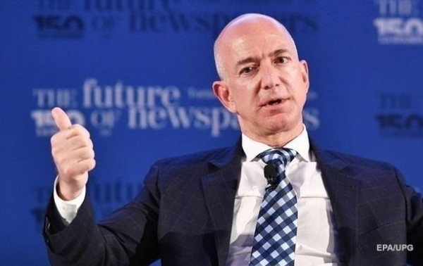 Безос уходит с должности гендиректора Amazon
