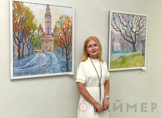 Одесская художница показала написанные под музыку картины