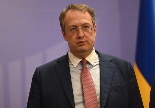 Смена кадров: Антон Геращенко уволен с должности замглавы МВД