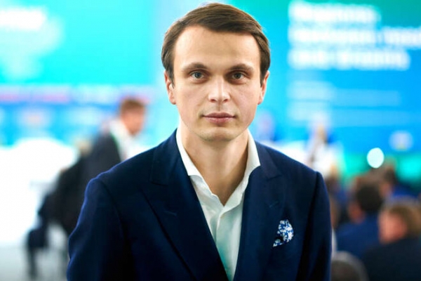 
                                                                        Риск, что Зеленский повторит ошибку Порошенко, все еще высок, – политолог
                                                                                                                                                                                                                    