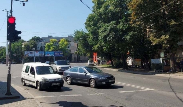 Отключения света одесским светофорам станут нипочём 
