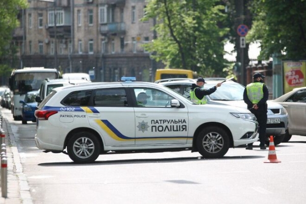 
                                                                        Водителя оштрафовали за удостоверение в "Діє": патрульные требовали бумажные документы
                                                                                                                                                                                                                    
