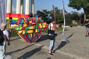 С бронетехникой и провокациями: как проходит "Одесса Прайд" в 2021 году (обновляется)