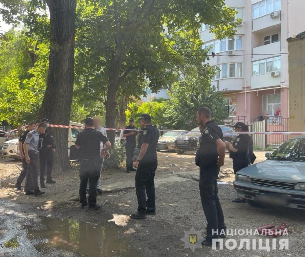 План «Сирена»: копы ловят неизвестного, застрелившего мужчину на Малиновского 