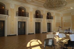 В Одессе открыли отреставрированный Украинский театр: как теперь он выглядит