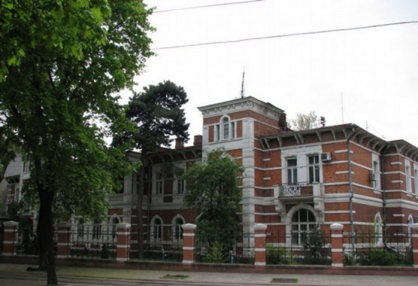 Старинный винзавод на Французском бульваре должны продать уже осенью 