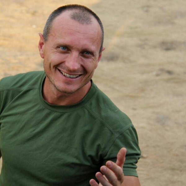 «Під час затишшя на щось присів. Потім зрозумів, що це були тіла загиблих хлопців»: розповідь очевидця Іловайської трагедії