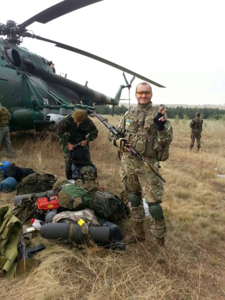 «Під час затишшя на щось присів. Потім зрозумів, що це були тіла загиблих хлопців»: розповідь очевидця Іловайської трагедії